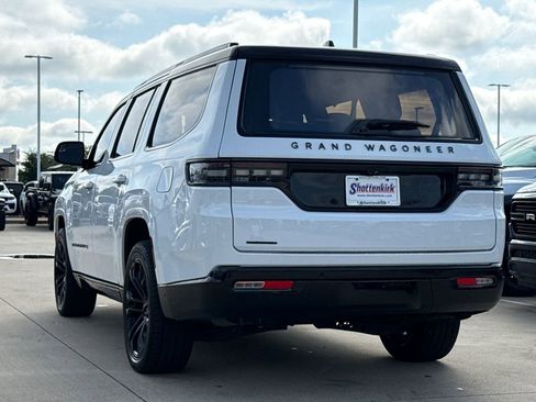 Used 2023 Jeep Grand Wagoneer Series III w/ Quick Order Packagew 28T AWD/4WD image 6