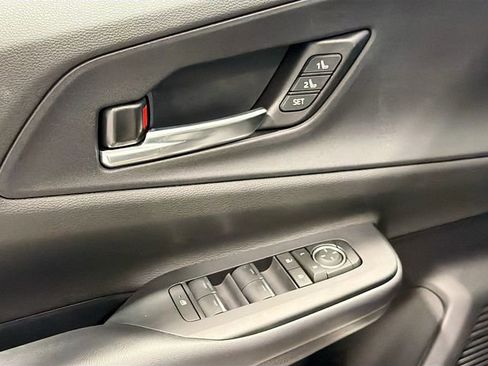 New 2026 Toyota Prius Plug-In Hybrid FWD image 16