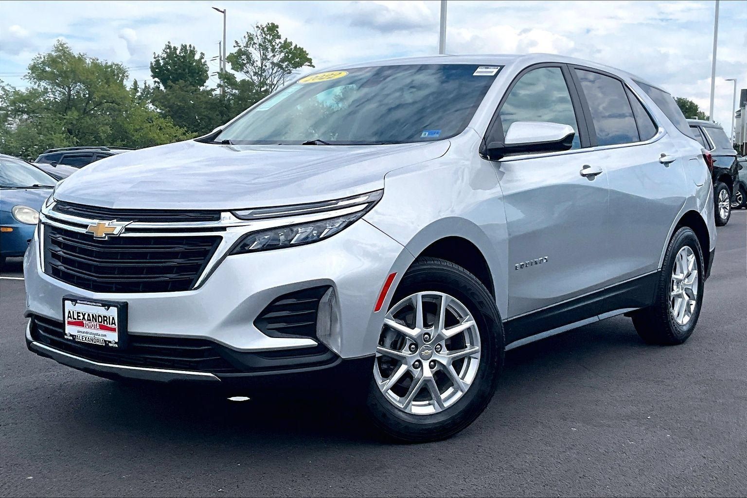 Used 2022 Chevrolet Equinox LT FWD image 1
