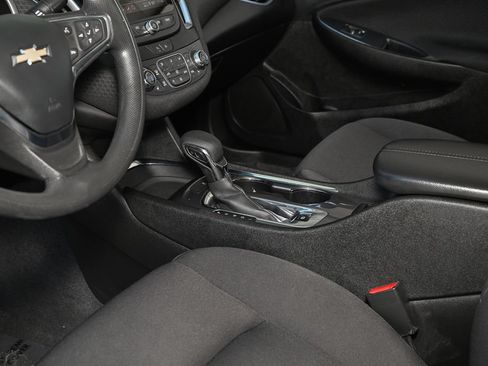 Used 2023 Chevrolet Malibu LT FWD image 36
