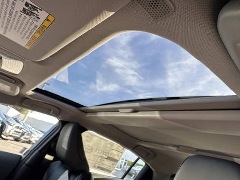 New 2026 Toyota Prius Limited FWD image 32