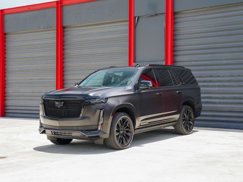 Used 2023 Cadillac Escalade Sport Platinum RWD image 1
