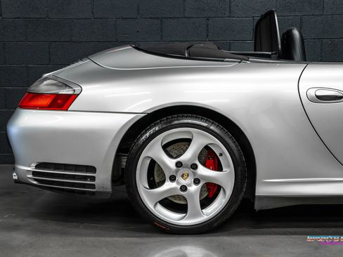 Used 2004 Porsche 911 Carrera 4S AWD/4WD image 14