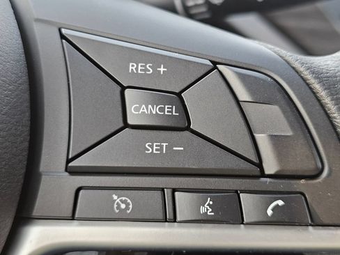 Used 2024 Nissan Altima 2.5 SV AWD/4WD image 37