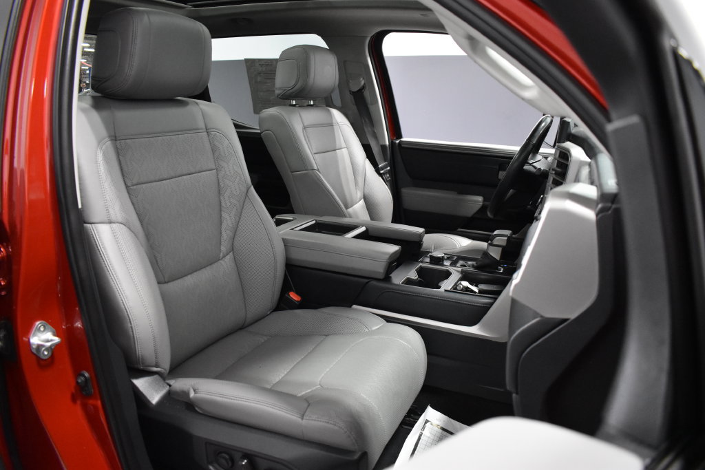 Used 2024 Toyota Tundra Limited AWD/4WD image 14