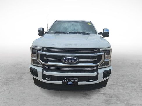 Used 2020 Ford F250 Platinum w/ FX4 Off-Road Package AWD/4WD image 3