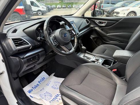 Certified 2024 Subaru Forester Premium AWD/4WD image 20