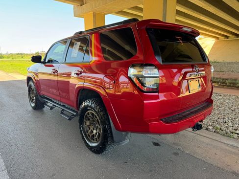 Used 2023 Toyota 4Runner 40th Anniversary SE image 5