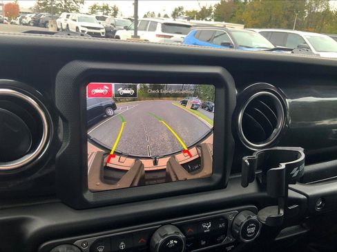 Certified 2023 Jeep Wrangler Unlimited Rubicon 392 w/ Trailer Tow Package image 26