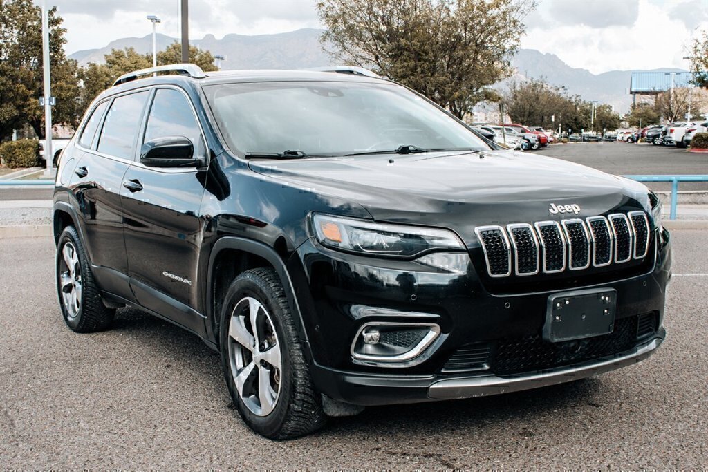 Used 2021 Jeep Cherokee Limited AWD/4WD image 39