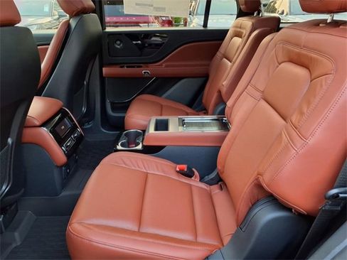 New 2025 Lincoln Aviator Reserve image 10