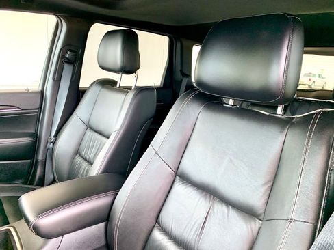 Used 2015 Jeep Grand Cherokee Limited image 13
