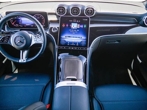 Used 2024 Mercedes-Benz GLC 300 image 12