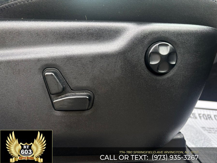 Used 2019 Jeep Grand Cherokee Limited w/ Trailer Tow Group IV AWD/4WD image 17