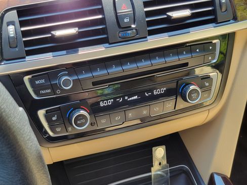Used 2017 BMW 430i xDrive Convertible AWD/4WD image 21