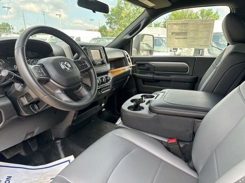 New 2024 RAM 4500 Tradesman image 7