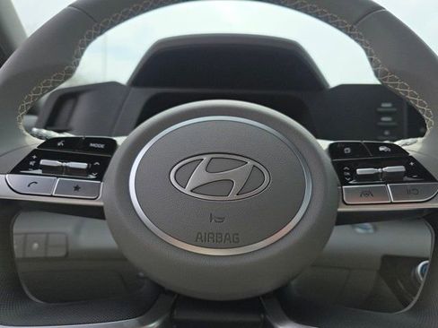 New 2025 Hyundai Elantra Sport image 10