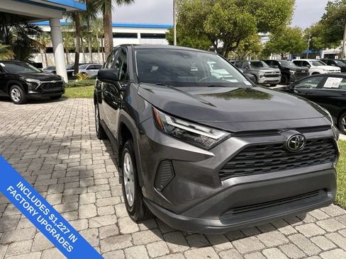 Used 2024 Toyota RAV4 LE FWD image 17