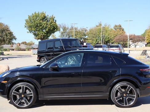 Used 2021 Porsche Cayenne Coupe image 6