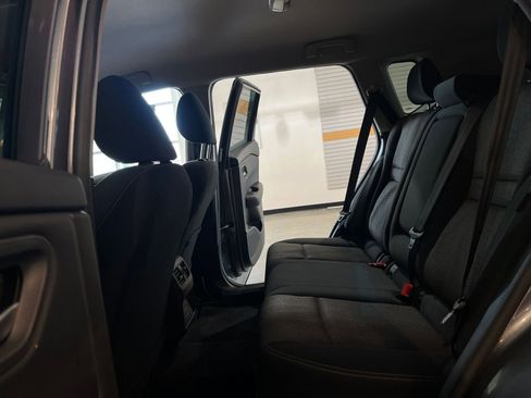 Used 2025 Nissan Rogue SV FWD image 27
