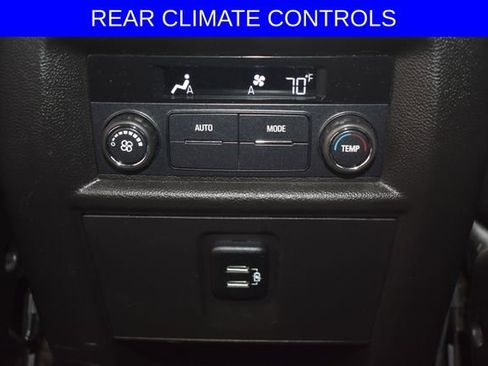 Used 2018 Chevrolet Traverse LT image 7