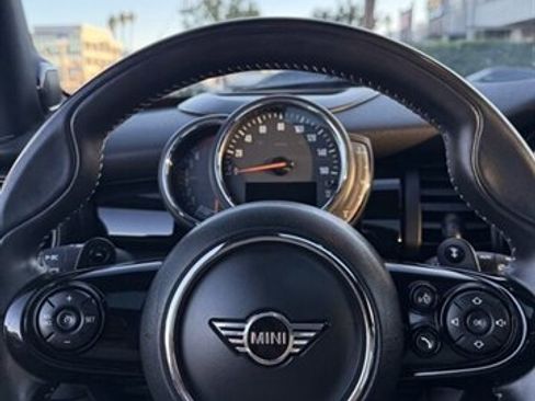 Used 2020 MINI Cooper S image 16