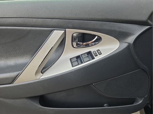 Used 2007 Toyota Camry XLE image 15