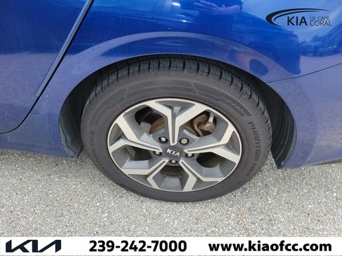 Used 2021 Kia Forte LXS FWD image 6