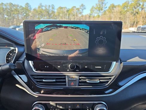 Used 2024 Nissan Altima 2.5 SR w/ SR Premium Package image 27