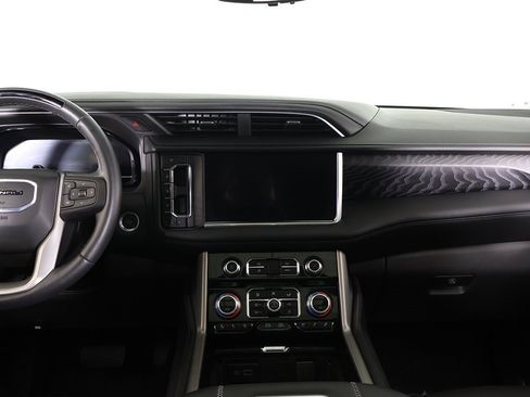 Used 2024 GMC Yukon Denali w/ Advanced Technology Package image 62