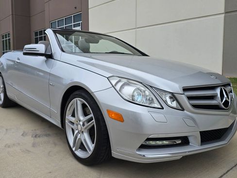 Used 2012 Mercedes-Benz E 350 Cabriolet image 4