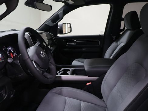 New 2026 RAM 1500 4x4 Crew Cab image 8