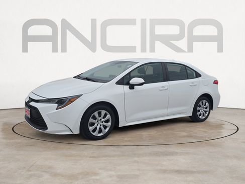 Used 2024 Toyota Corolla LE image 6