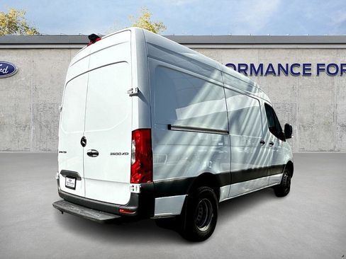 Used 2021 Mercedes-Benz Sprinter 3500 image 7
