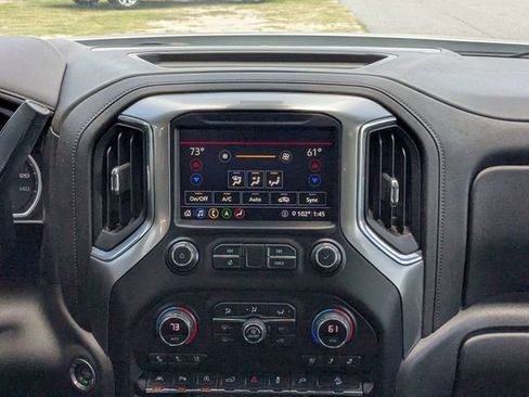 Used 2020 Chevrolet Silverado 1500 LTZ w/ LTZ Premium Package AWD/4WD image 17