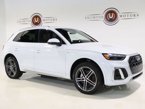 Used 2021 Audi Q5 e Prestige AWD/4WD image 6