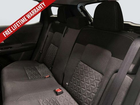 Used 2025 Nissan Kicks SV AWD/4WD image 28