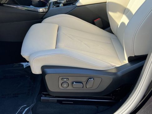 New 2026 BMW X3 xDrive30 w/ Premium Package image 11