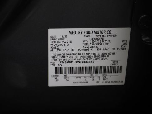 Used 2022 Ford Explorer XLT w/ Equipment Group 202A image 24