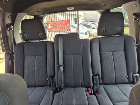 Used 2015 Ford Expedition XLT image 25