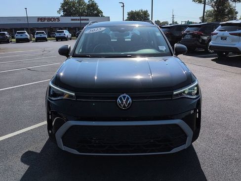 Used 2025 Volkswagen Taos S FWD image 2