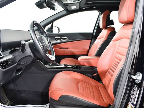 Used 2023 Kia Sportage SX image 6