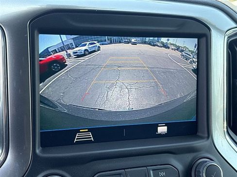 Certified 2022 Chevrolet Silverado 1500 LT AWD/4WD image 14