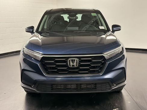 Used 2023 Honda CR-V LX image 6