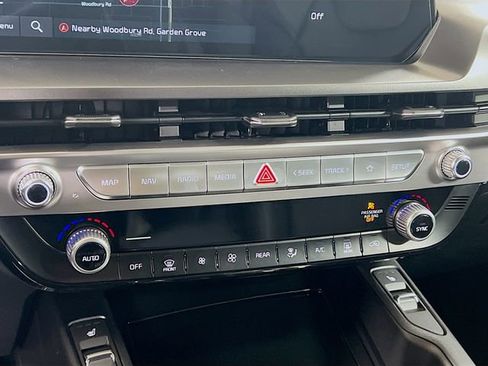 New 2025 Kia Telluride S image 14