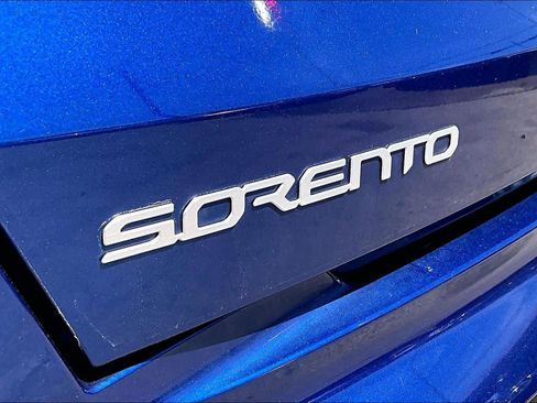 Used 2023 Kia Sorento EX w/ Panoramic Sunroof Package image 31