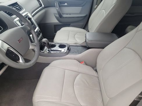 Used 2015 GMC Acadia SLT FWD image 17