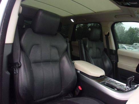 Used 2015 Land Rover Range Rover Sport HSE AWD/4WD image 16