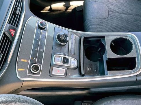 Used 2022 Hyundai Santa Fe SEL image 18