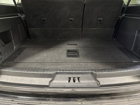 Used 2018 Ford Expedition Max Platinum image 30